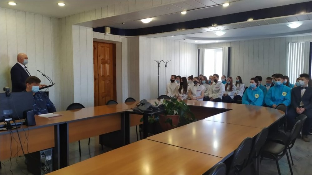 Встреча главы города В.П. Зыкова с молодёжью по вопросу предстоящего голосования